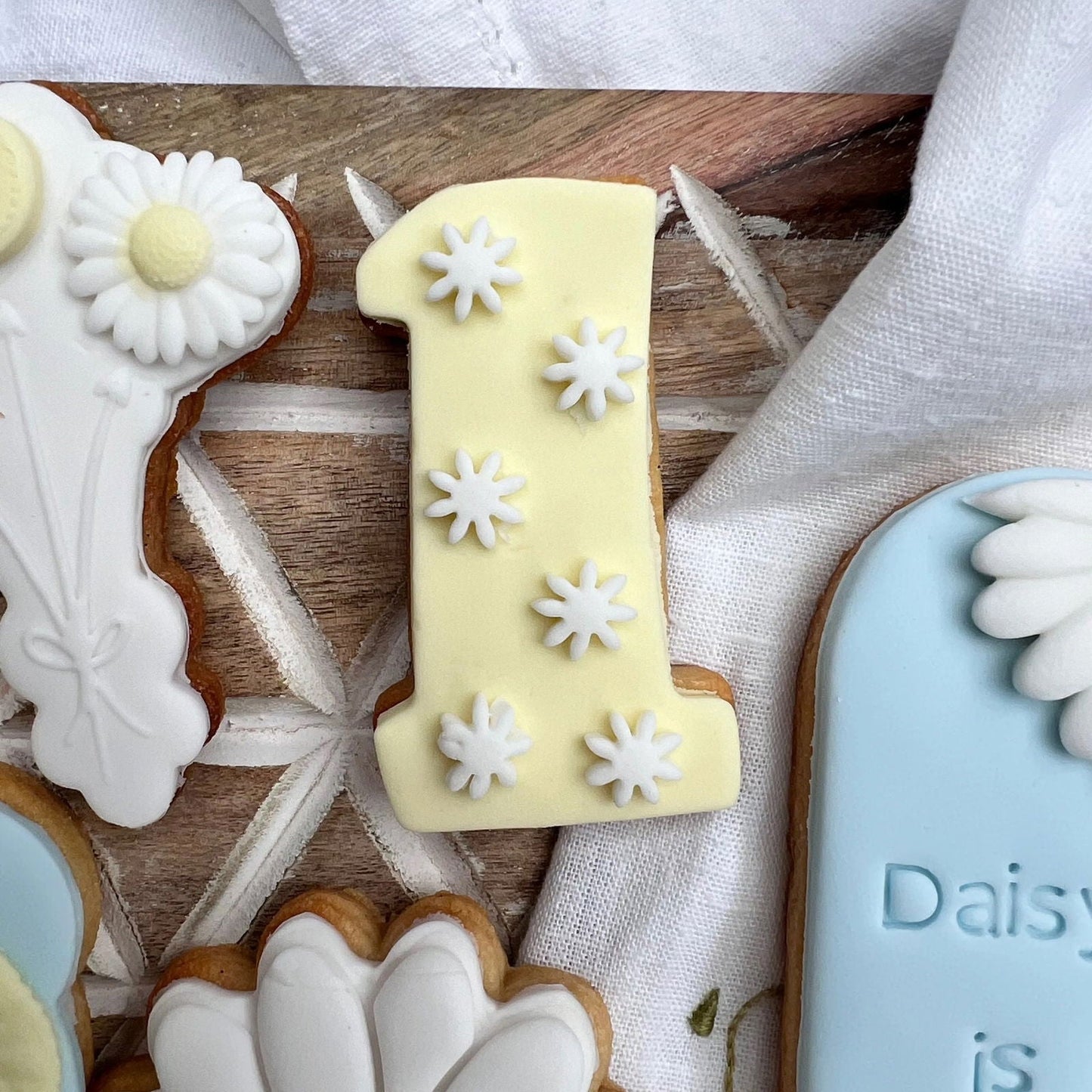 Special Daisy Cookies - Bake Me Happy Sunshine Coast